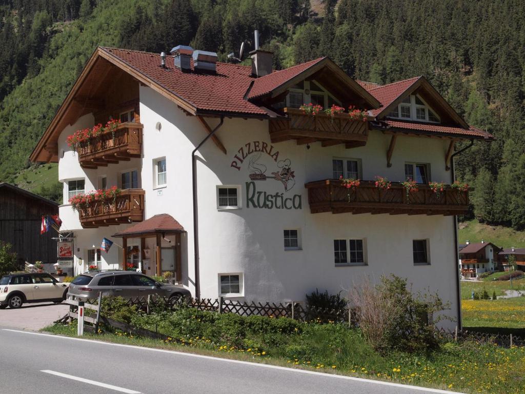 Apart Rustica Kaunertal Exterior photo